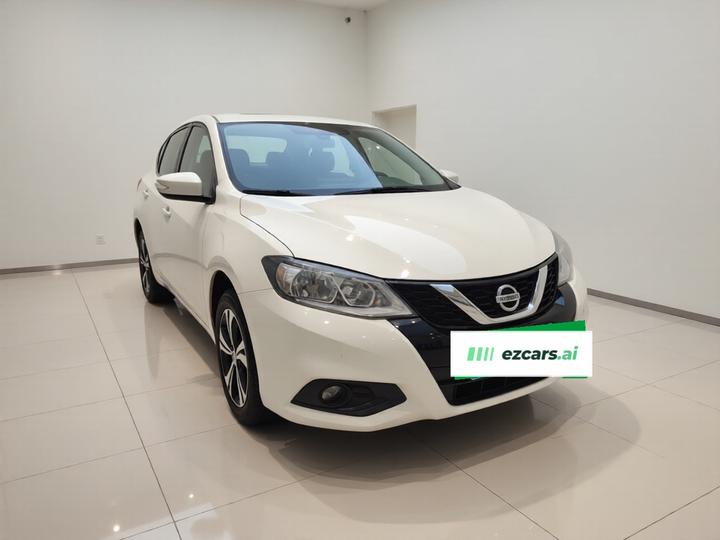 Tiida 2016 1.6L CVT photo 3