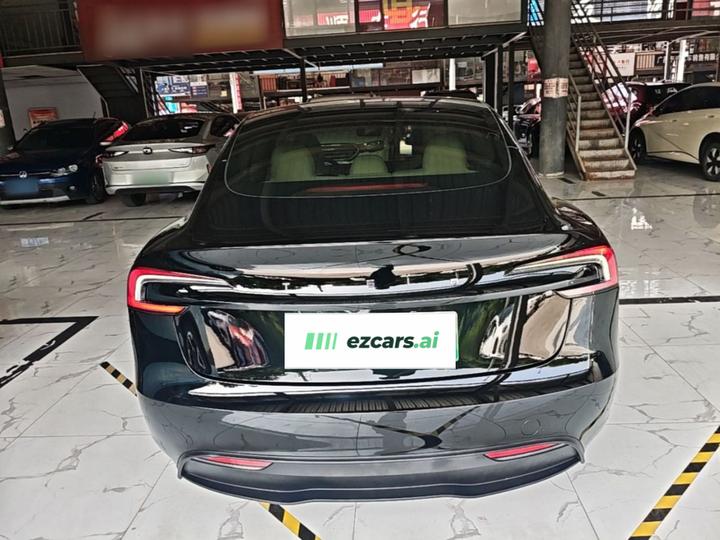 Model 3 2023 RWD photo 5