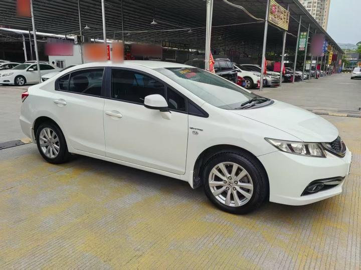 Civic 2014 1.8L AT Classic photo 3