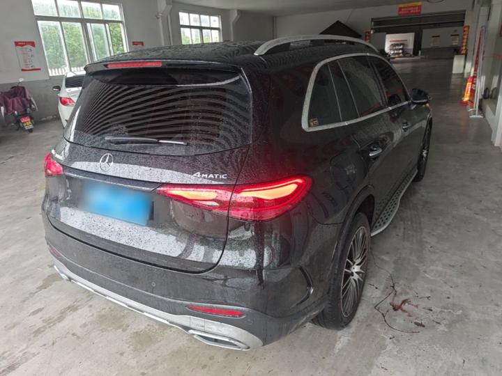 GLC 2024 GLC 300 L 4MATIC Luxury 5-Seater photo 4