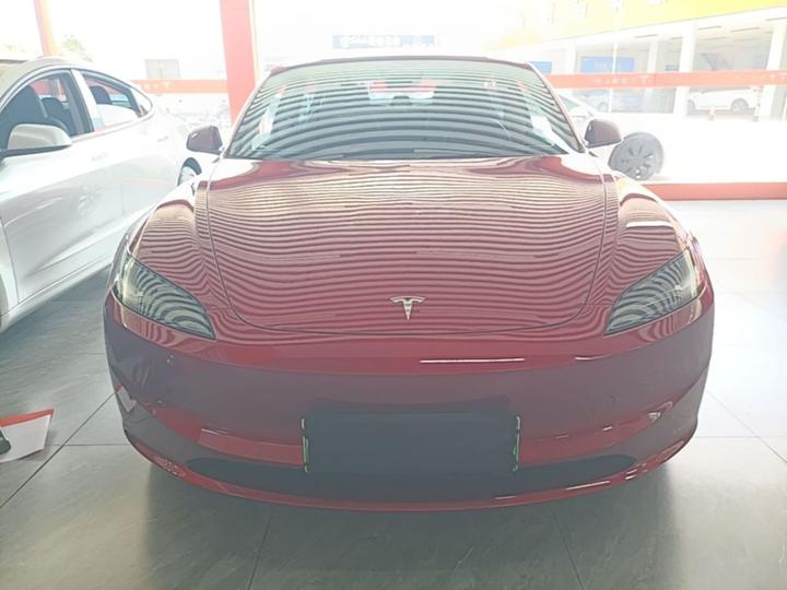 Model 3 2023 Long Range AWD photo 2