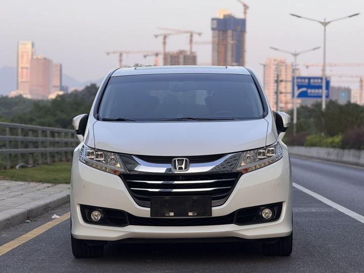 Odyssey 2015 2.4L Supreme photo 2