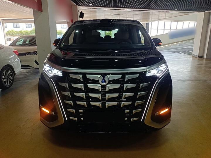 D9 2026 2nd Gen EV AWD Noble photo 2