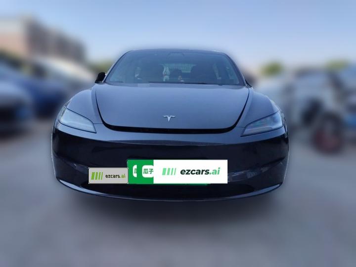 Model 3 2023 RWD photo 2