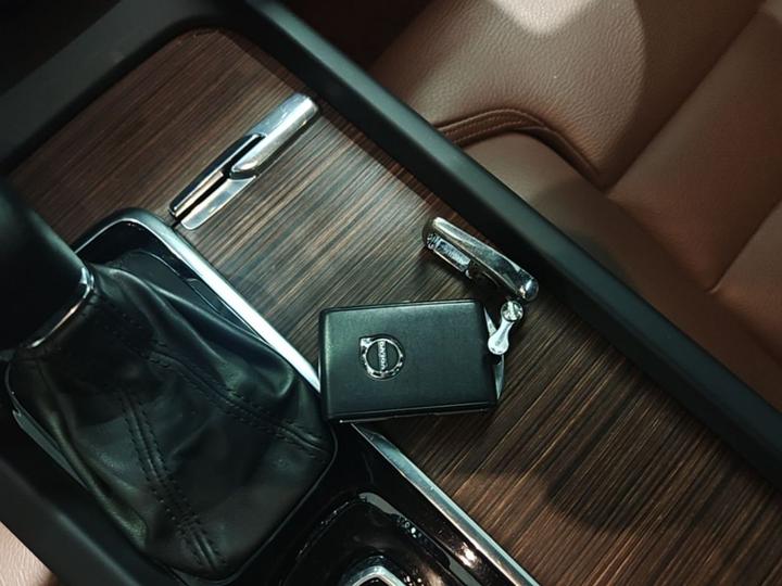 XC60 2021 T5 AWD Luxury photo 8