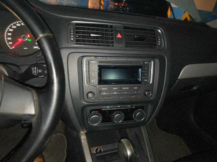 Sagitar 2014 1.6L AT Comfort photo 5