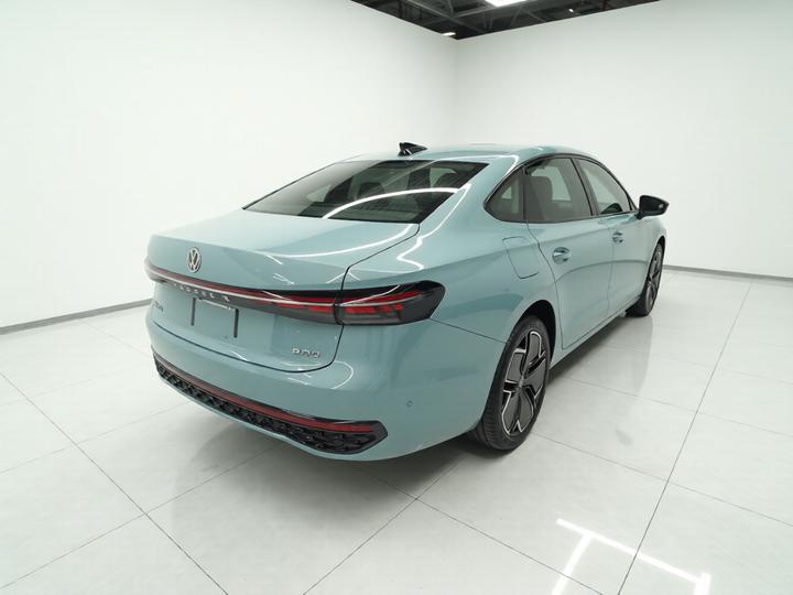 Passat 2025 Pro 380TSI photo 4