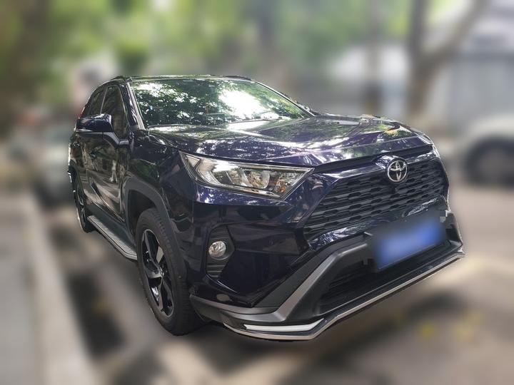 RAV4 2022 2.0L CVT RWD photo 3