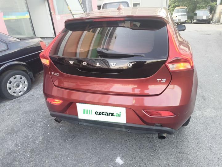 V40 2016 T3 photo 5