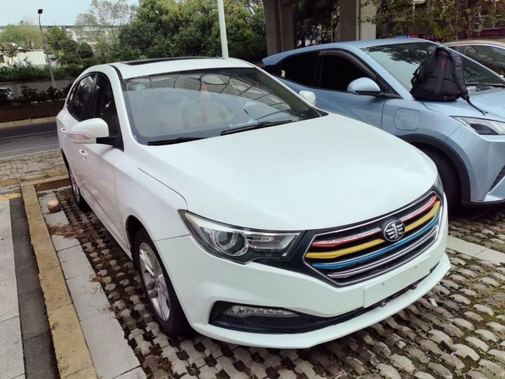 Bestune B30 2016 1.6L AT Luxury photo 3