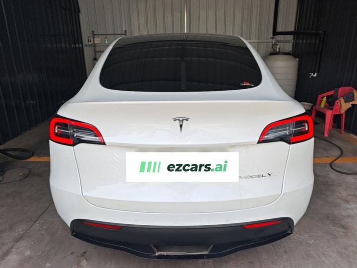 Model Y 2021 Standard Range RWD photo 3