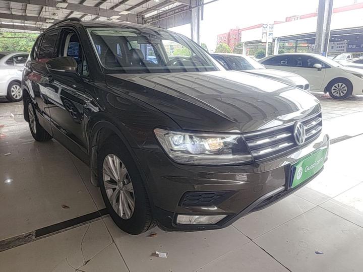 Tiguan L 2018 330TSI AT RWD photo 3