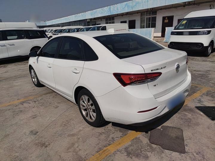 Excelle 2019 15T DCT Elite China VI photo 4