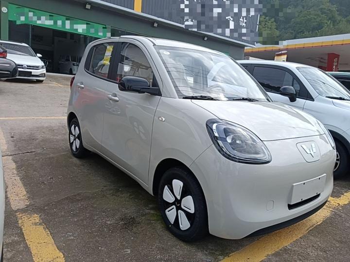 Hongguang MINIEV 2025 4th Gen 4-Door Advanced photo 3