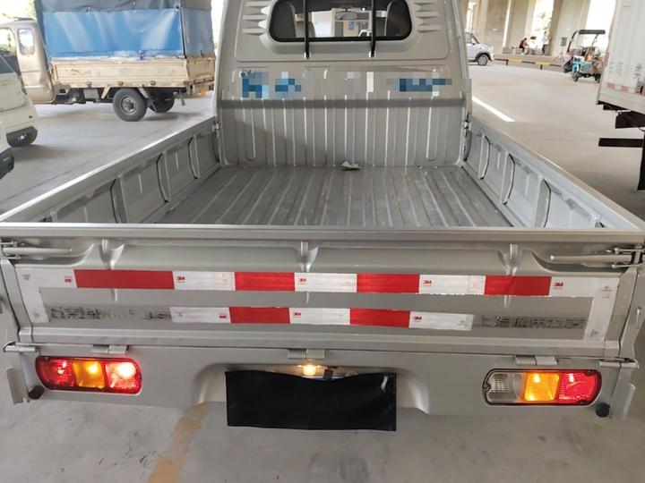 Wuling Rongguang 2021 1.5L Base Double Cab L3C photo 3