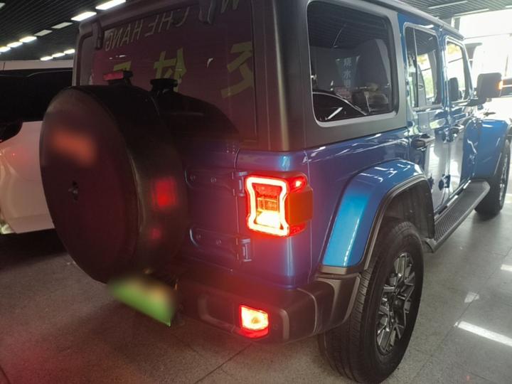 Wrangler EV 2021 4-Door 2.0T 4xe photo 4