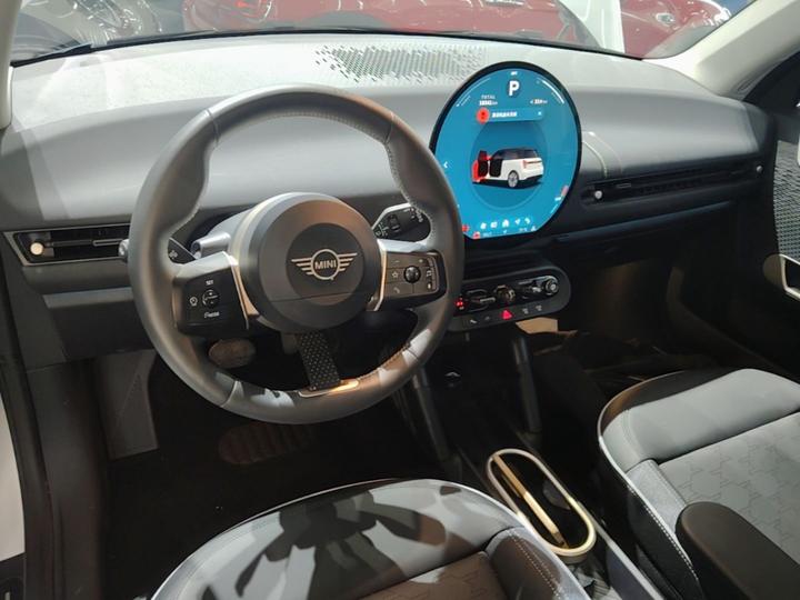 MINI COOPER 2024 456km COOPER E Classic photo 5