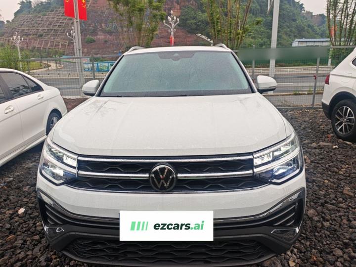 Tharu 2024 300TSI RWD photo 2