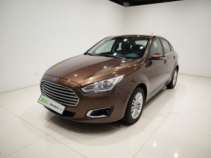 Escort 2015 1.5L MT Comfort