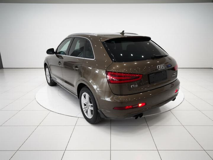 Q3 2015 30 TFSI Comfort photo 4