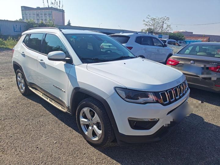 Compass 2017 200T AT photo 3