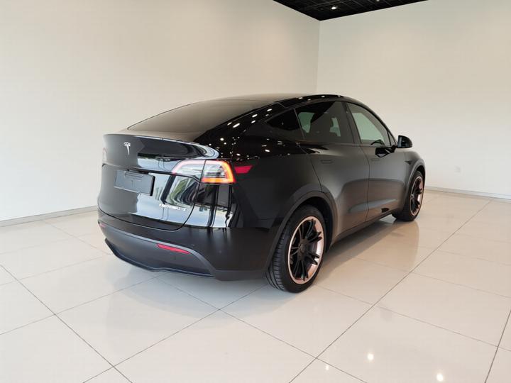 Model Y 2022 RWD photo 4