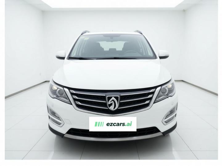 560 2015 1.8L MT Luxury photo 2