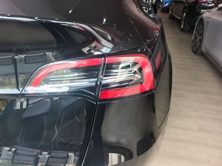 Model Y 2023 RWD photo 7