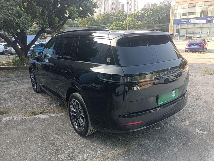 900 2025 1.5T Ultra 6-Seater photo 4