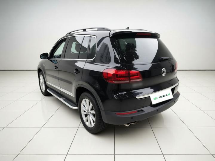 Tiguan 2016 300TSI AT AWD photo 4