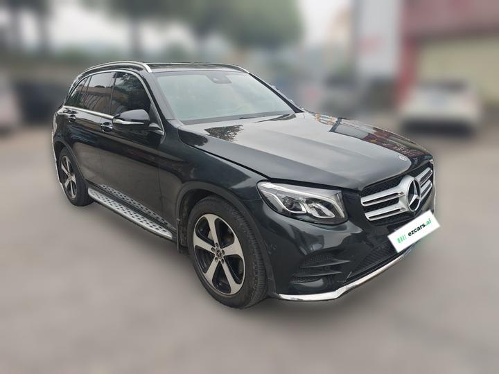 GLC 2018 GLC 260 4MATIC Luxury photo 3