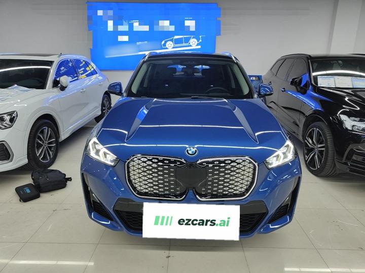 iX1 2023 xDrive30L M Sport Package photo 2