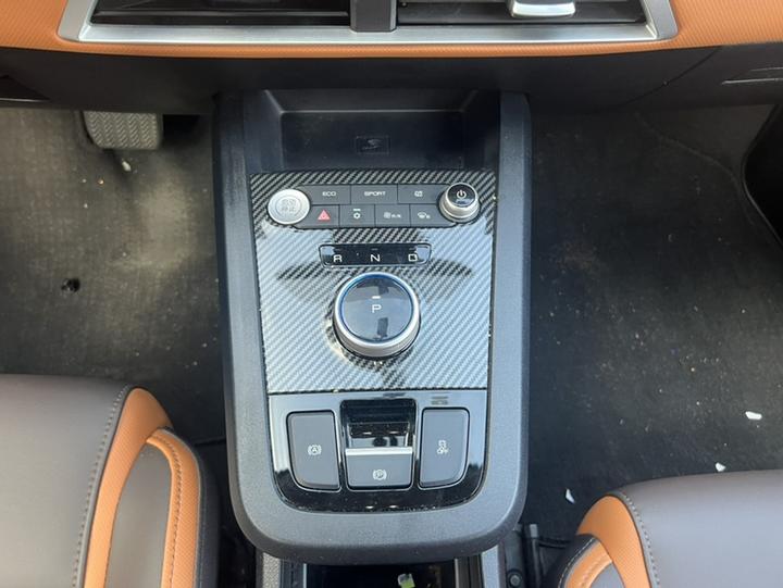e2 2020 Upgraded Range Luxury photo 5