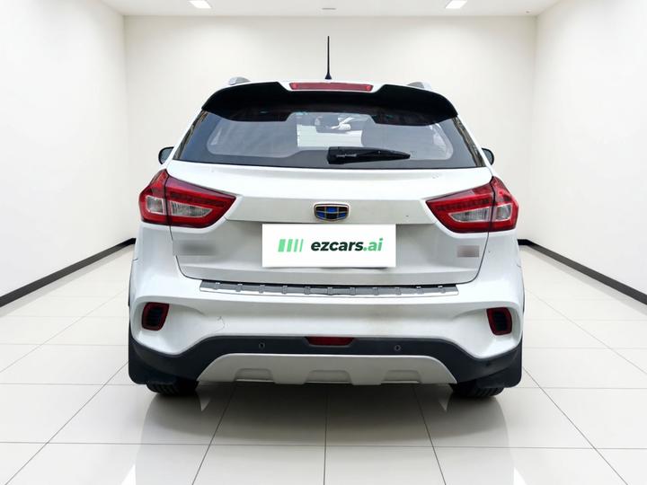 Vision X3 2017 1.5L AT Premium photo 5