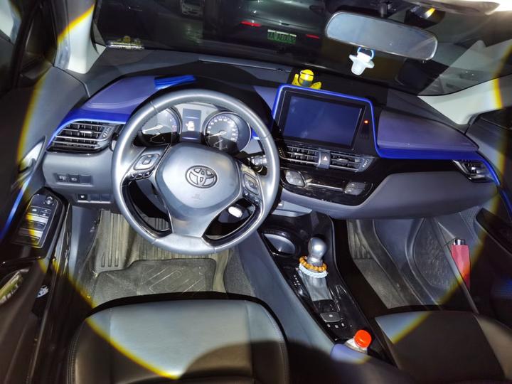C-HR 2021 2.0L Luxury photo 5