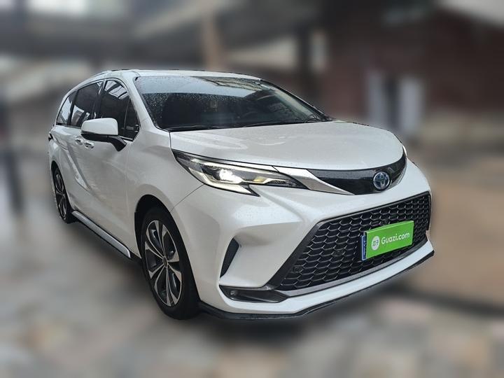 Granvia 2023 2.5L Hybrid Premium PLUS photo 3