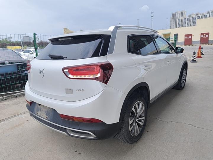 6 2016 1.6T Luxury THP160 photo 4