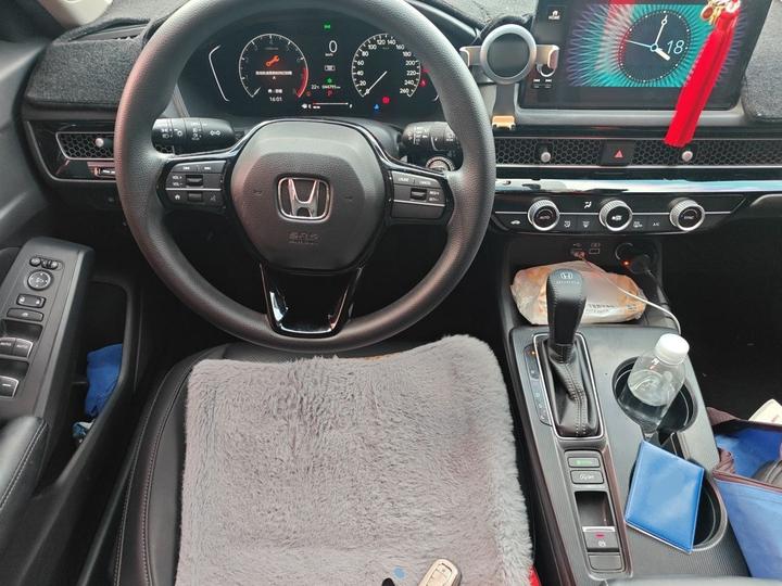 Civic 2023 HATCHBACK 240TURBO CVT photo 7