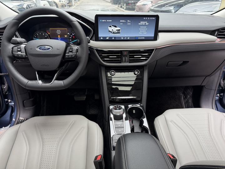 Escape 2024 EcoBoost 245 RWD photo 2