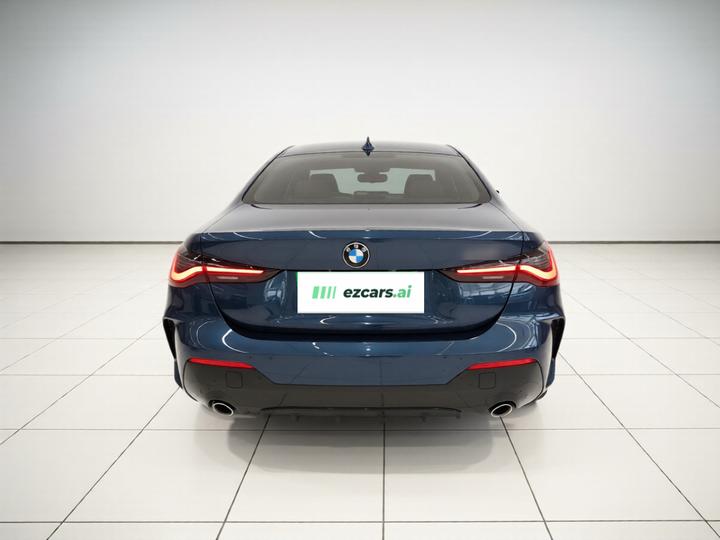 4 Series 2022 425i M Sport Package photo 3