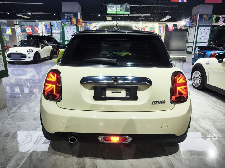 2018 1.5T COOPER photo 3