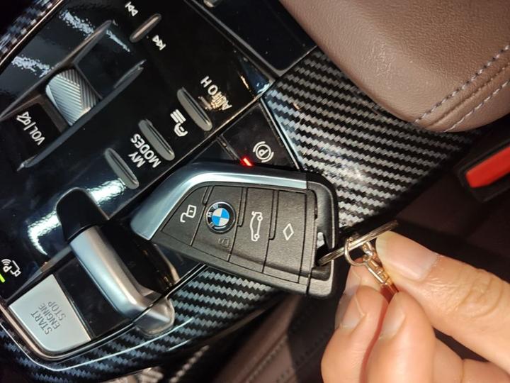 X1 2023 sDrive25Li M Sport Package photo 8