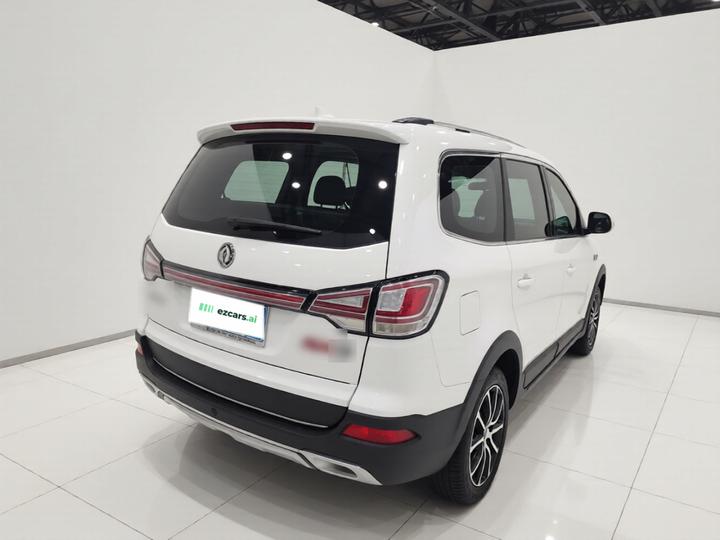Forthing SX6 2016 1.6L MT Luxury photo 6