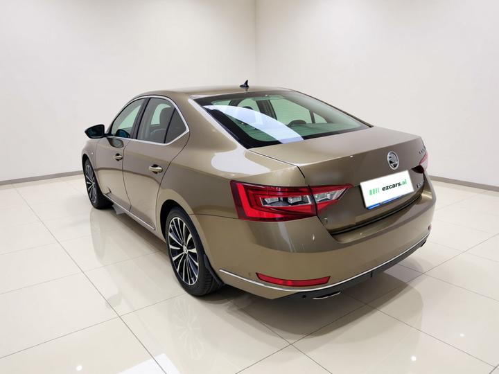 Superb 2016 TSI330 DSG photo 4