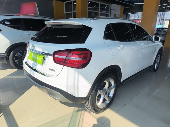 GLA 2019 GLA 200 Dynamic photo 4
