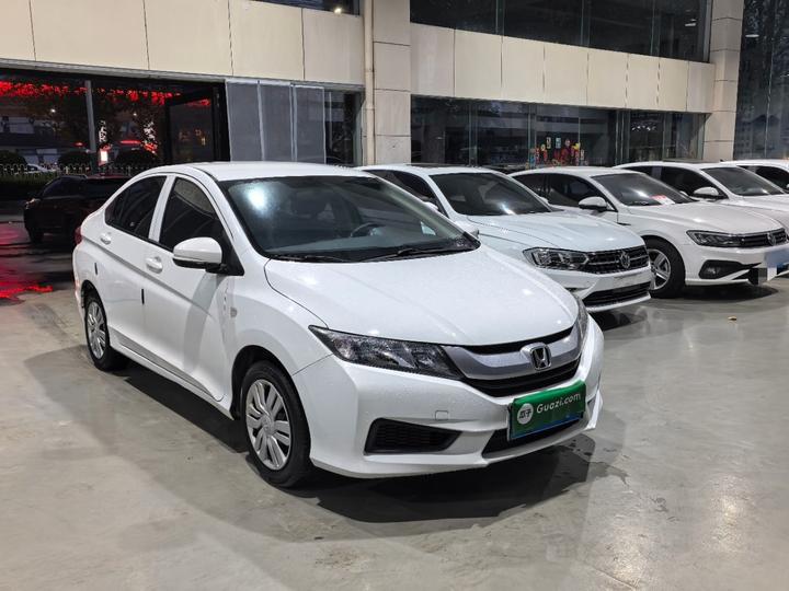2017 1.5L CVT Comfort photo 3