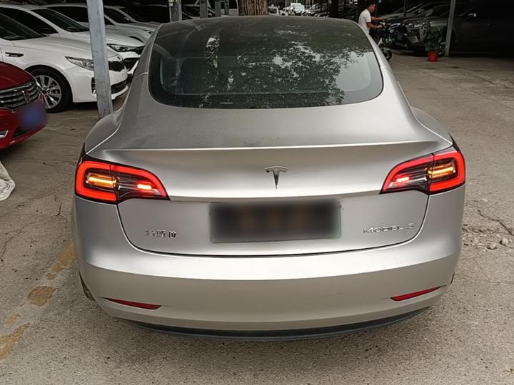 Model 3 2022 RWD photo 3