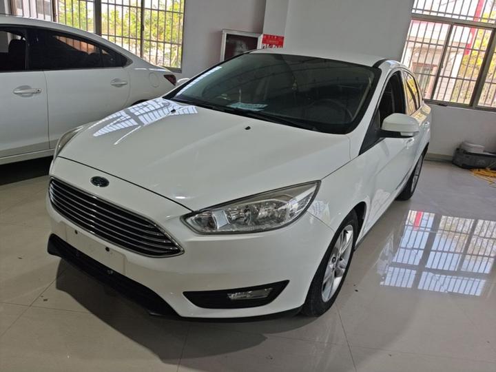 Focus 2015 Sedan 1.6L AT Comfort