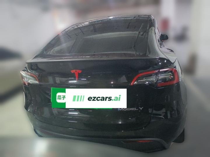 Model Y 2022 Long Range AWD photo 5