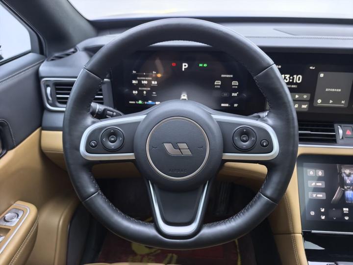 Li Auto ONE 2020 EREV 6-Seater photo 2